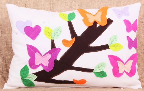 resm Yastıkminder Koton Polyester Renkli Kelebek Keçe Aplike Dekoratif Yastık