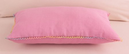 Keten Pembe Oyalı Dekoratif Yastık Kılıfı resmi