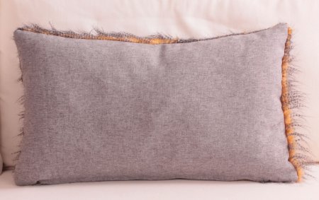 Peluş Keten Kum Sarı Gri Dekoratif Yastık resmi